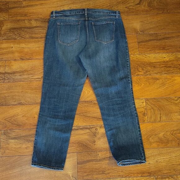 Old Navy Mid Rise Boyfriend Straight Leg Jeans Size 10 - Picture 7 of 11